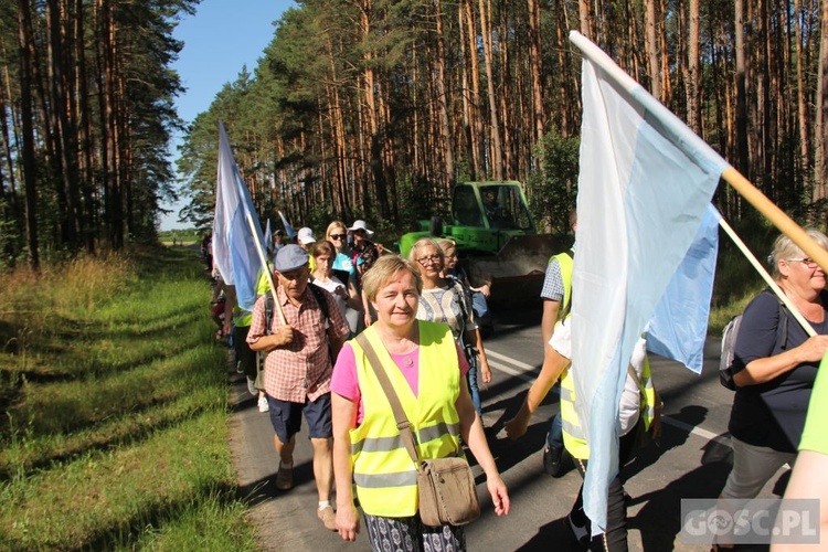 Pielgrzymka w pierwszą sobotę miesiąca do sanktuarium Matki Bożej Rokitniańskiej