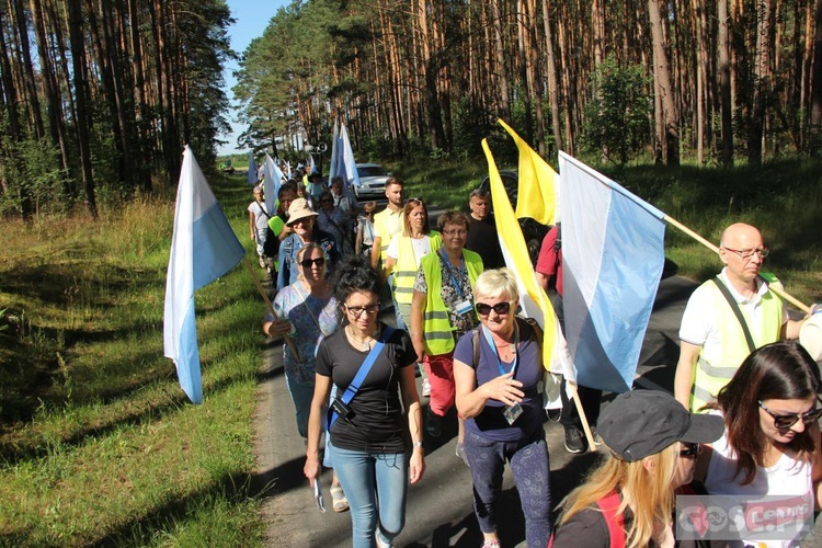 Pielgrzymka w pierwszą sobotę miesiąca do sanktuarium Matki Bożej Rokitniańskiej