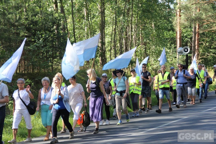 Pielgrzymka w pierwszą sobotę miesiąca do sanktuarium Matki Bożej Rokitniańskiej