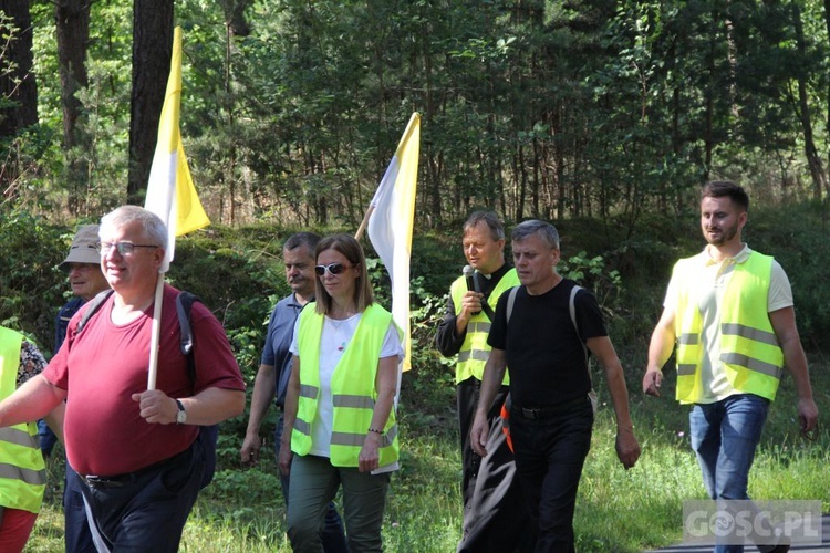 Pielgrzymka w pierwszą sobotę miesiąca do sanktuarium Matki Bożej Rokitniańskiej