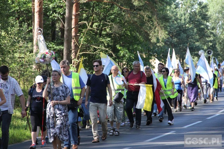 Pielgrzymka w pierwszą sobotę miesiąca do sanktuarium Matki Bożej Rokitniańskiej