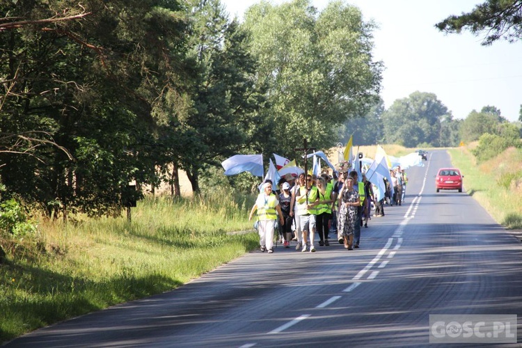 Pielgrzymka w pierwszą sobotę miesiąca do sanktuarium Matki Bożej Rokitniańskiej