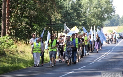 Pielgrzymka w pierwszą sobotę miesiąca do sanktuarium Matki Bożej Rokitniańskiej