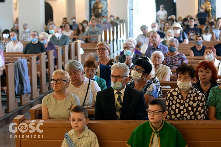 Instalacja ks. Tomasza Zięby na proboszcza parafii pw. Wniebowzięcia NMP w Szczawnie-Zdroju