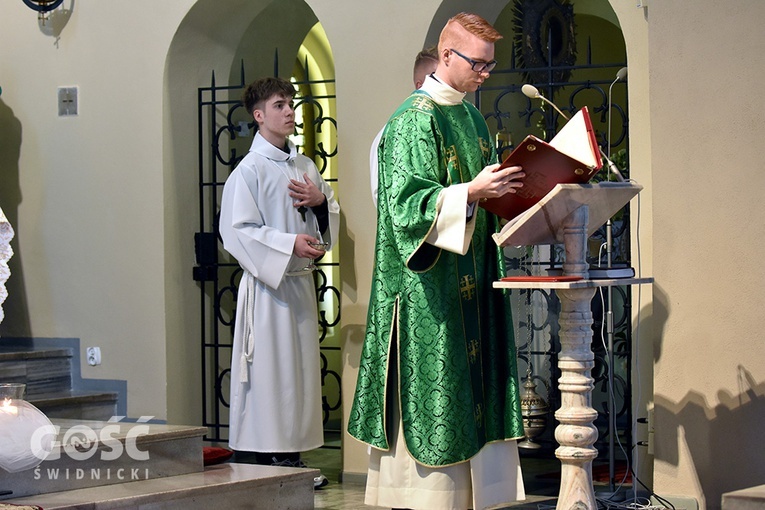 Instalacja ks. Tomasza Zięby na proboszcza parafii pw. Wniebowzięcia NMP w Szczawnie-Zdroju
