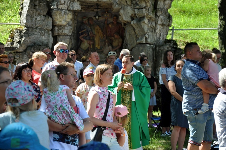 Pielgrzymka dzieci na Górę Świętej Anny