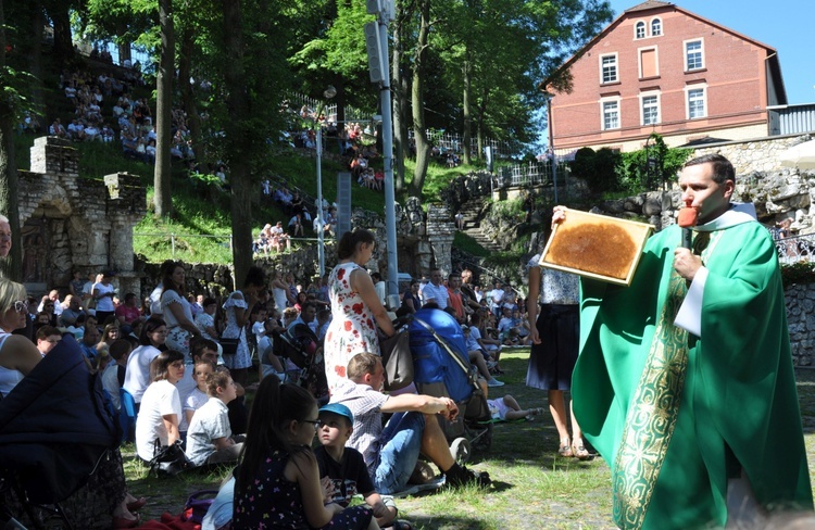 Pielgrzymka dzieci na Górę Świętej Anny