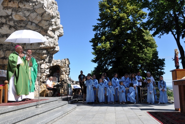 Pielgrzymka dzieci na Górę Świętej Anny