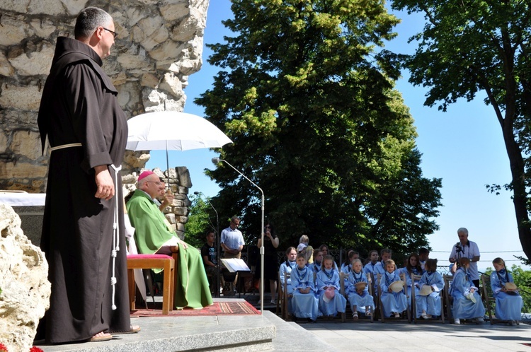 Pielgrzymka dzieci na Górę Świętej Anny