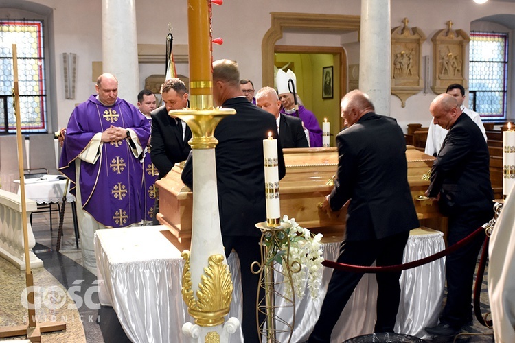 Strzegom. Eksporta ciała ks. Marka Żmudy