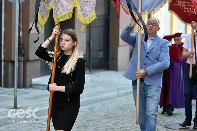 Strzegom. Eksporta ciała ks. Marka Żmudy