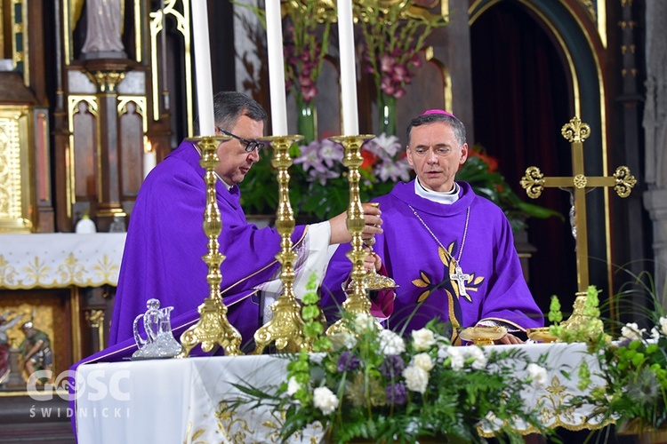 Strzegom. Eksporta ciała ks. Marka Żmudy