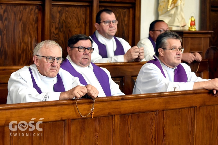 Strzegom. Eksporta ciała ks. Marka Żmudy