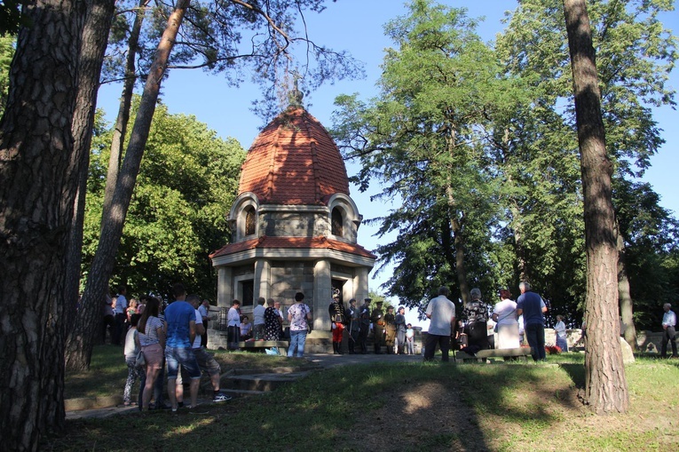 Limanowa. Różaniec za poległych na Jabłońcu