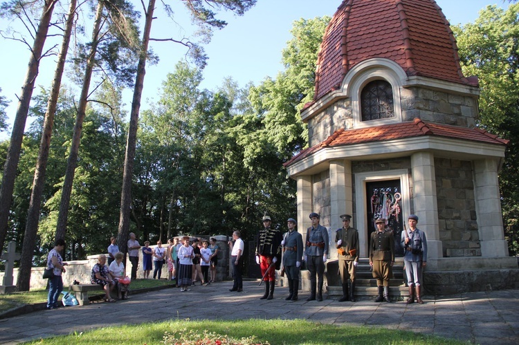 Limanowa. Różaniec za poległych na Jabłońcu