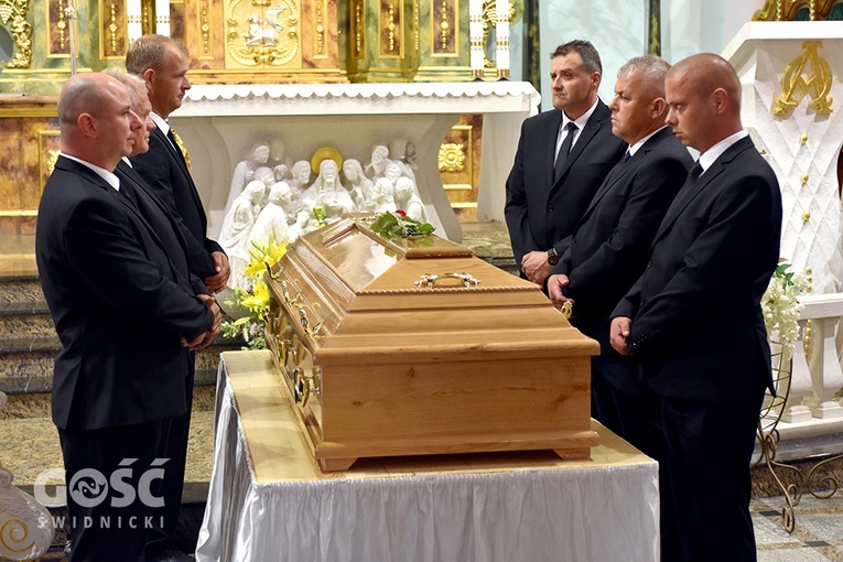 Msza pogrzebowa ks. Marka Żmudy