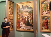 Matka Boża Bolesna, św. Katarzyna i współpraca muzeów
