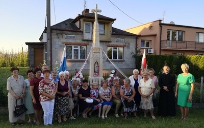 Pół wieku bożydarskiej róży