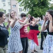 Raban na osiedlu. Piła na trasie Pustyni Miast