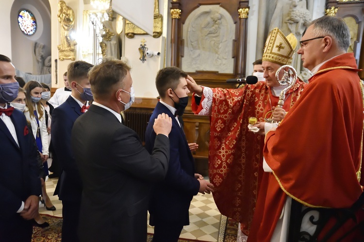 Bierzmowanie w Limanowej, cz. 1