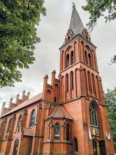 ▲	Świątynia jest archidiecezjalnym sanktuarium pod jego wezwaniem.