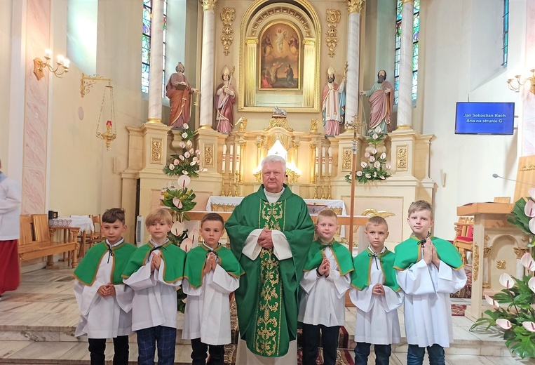 Radomyśl Wielki. Ministranci na szóstkę!