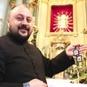 ▲	Od kilku lat proboszczem parafii i kustoszem tego miejsca jest ks. Andrzej Zych.