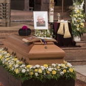 Ostatnie pożegnanie ks. Georga Ratzingera