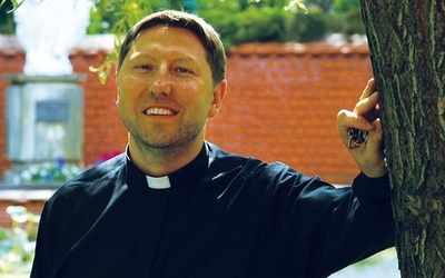 Ks. Bogusław zaprasza do kościoła św. Piotra w Lublinie.