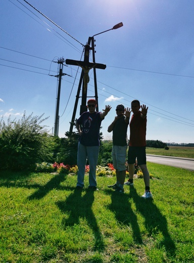 Poszli (sami) na Jasną Górę