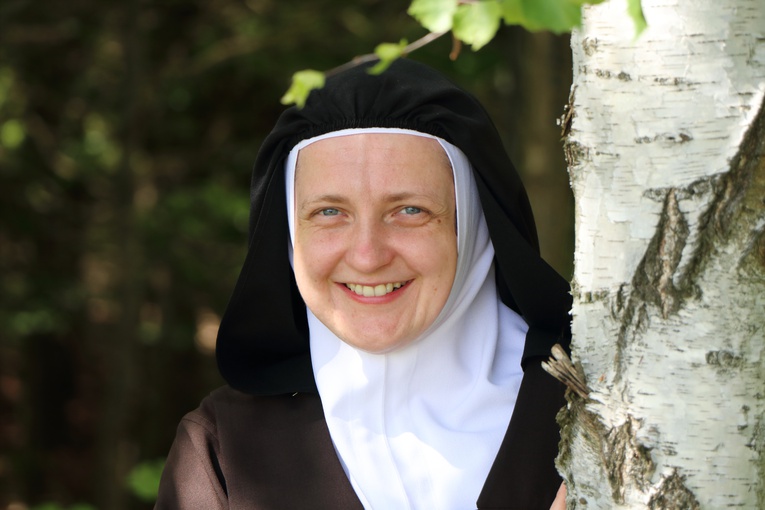 Pod płaszczem Królowej Karmelu 