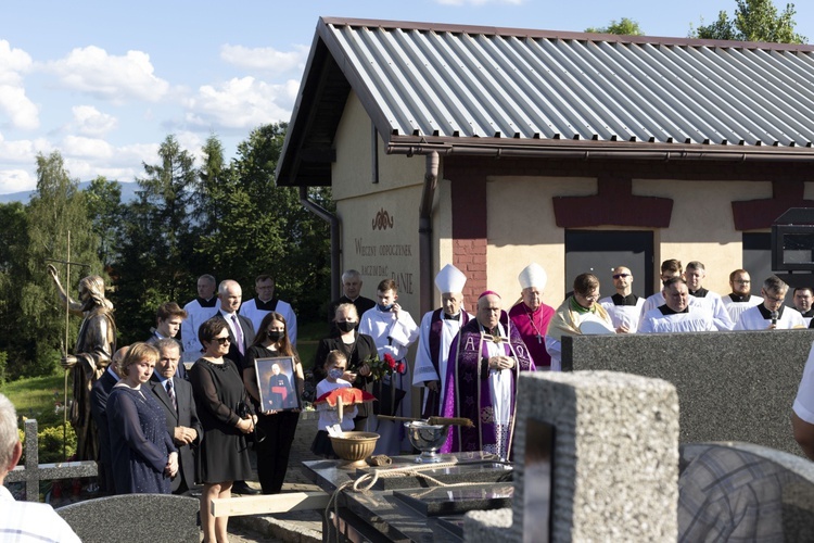 Pogrzeb śp. ks. prał. Jana Pasierbka w Pietrzykowicach