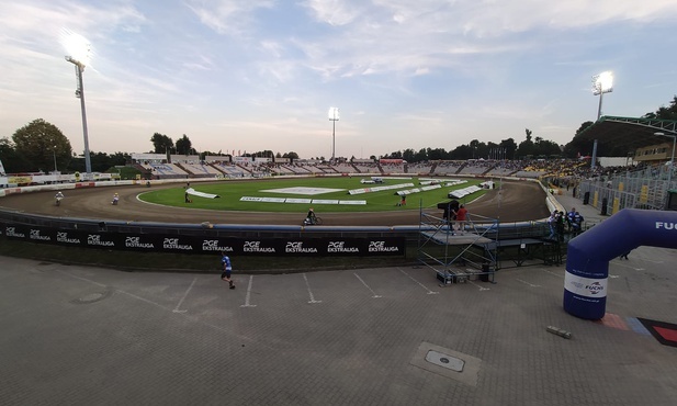 Rybnik. Koronawirus podczas meczu żużlowego PGG ROW Rybnik - FOGO Unia Leszno