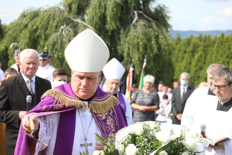 Pogrzeb śp. ks. kan. Jana Krysty w Lipowej