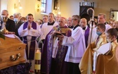 Pogrzeb śp. ks. kan. Jana Krysty w Lipowej