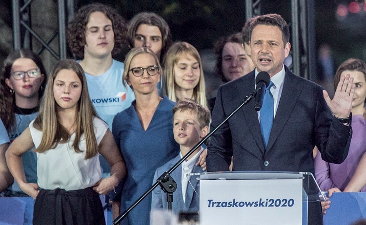 Minorowe nastroje dominowały na wieczorze wyborczym Rafała Trzaskowskiego.