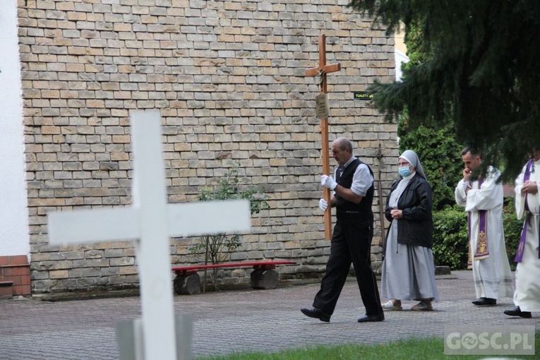 Ostatnie pożegnanie śp. ks. Romana Jarosza