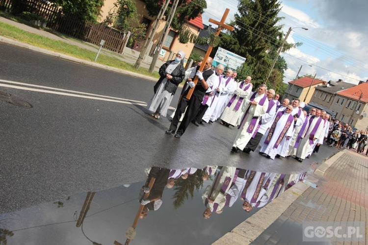 Ostatnie pożegnanie śp. ks. Romana Jarosza