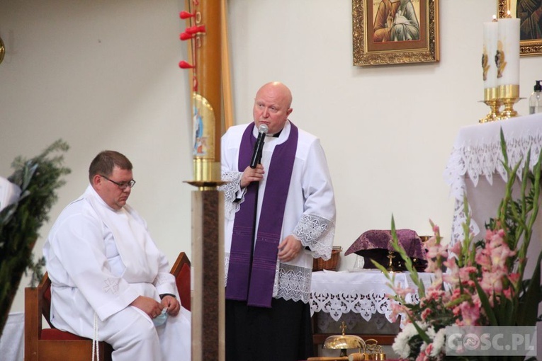 Ostatnie pożegnanie śp. ks. Romana Jarosza