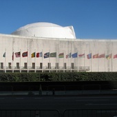 Dwóch pracowników Stałego Przedstawicielstwa RP przy ONZ w Nowym Jorku odwołanych w związku z prowokacją telefoniczną 