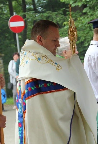 Cisiec i Kamesznica u Matki Bożej Szkaplerznej na Grapce