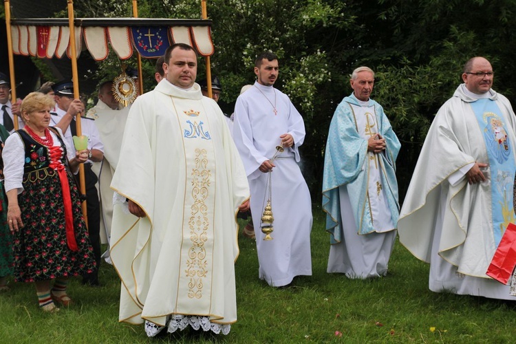 Cisiec i Kamesznica u Matki Bożej Szkaplerznej na Grapce