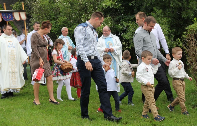 Cisiec i Kamesznica u Matki Bożej Szkaplerznej na Grapce