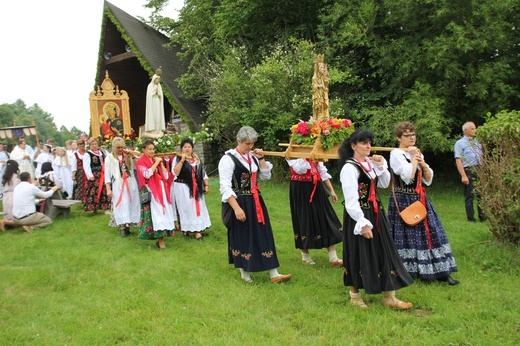 Cisiec i Kamesznica u Matki Bożej Szkaplerznej na Grapce