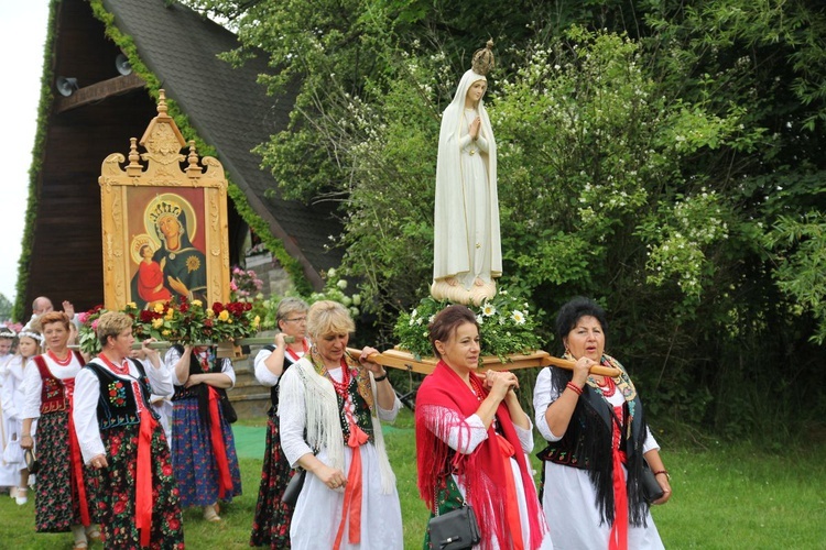 Cisiec i Kamesznica u Matki Bożej Szkaplerznej na Grapce