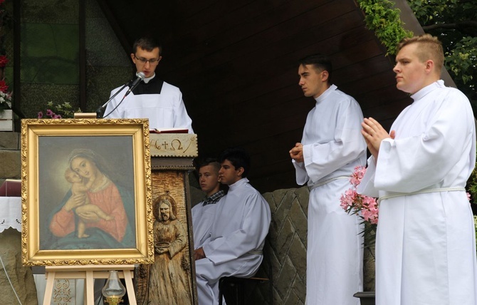 Cisiec i Kamesznica u Matki Bożej Szkaplerznej na Grapce