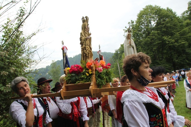 Cisiec i Kamesznica u Matki Bożej Szkaplerznej na Grapce