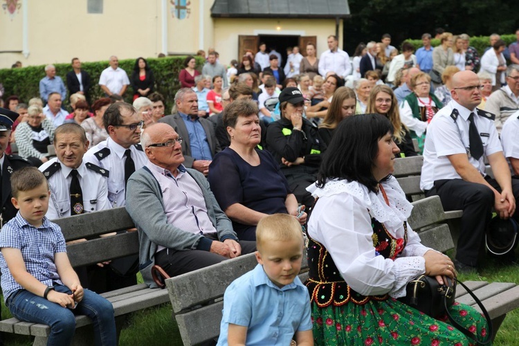 Cisiec i Kamesznica u Matki Bożej Szkaplerznej na Grapce