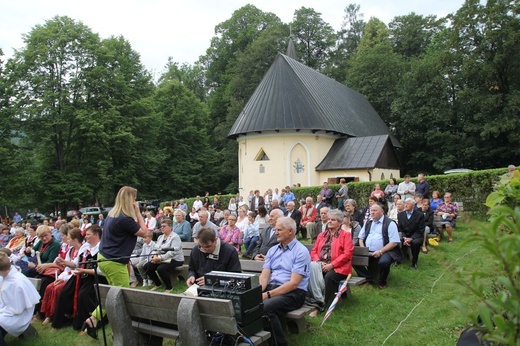 Cisiec i Kamesznica u Matki Bożej Szkaplerznej na Grapce