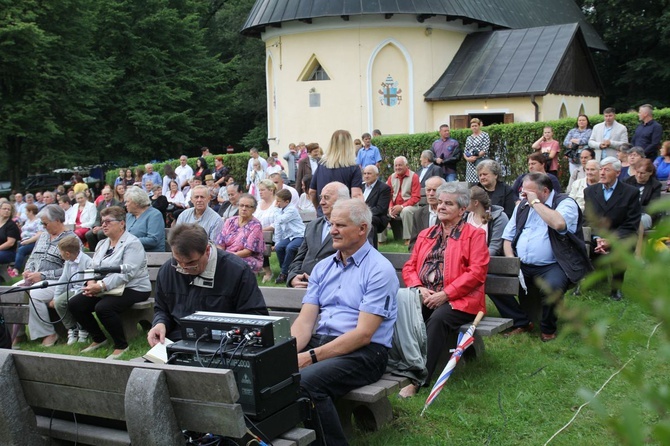 Cisiec i Kamesznica u Matki Bożej Szkaplerznej na Grapce